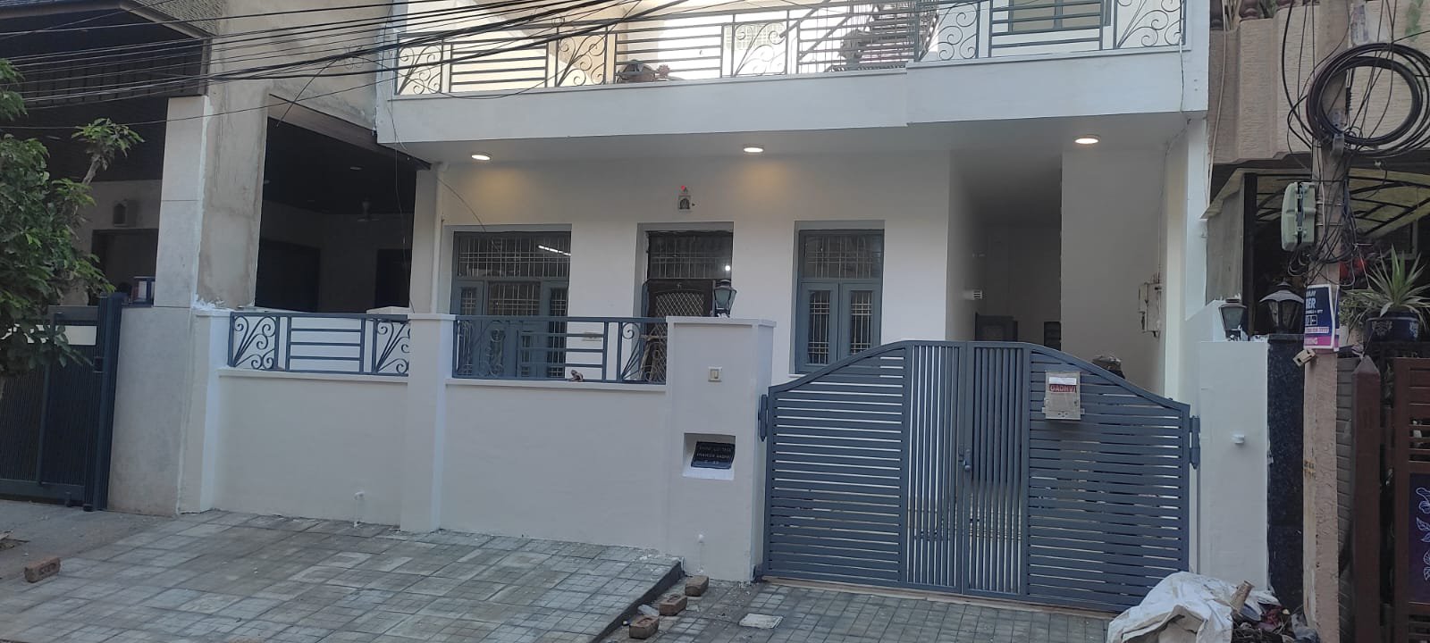 Indipendent House