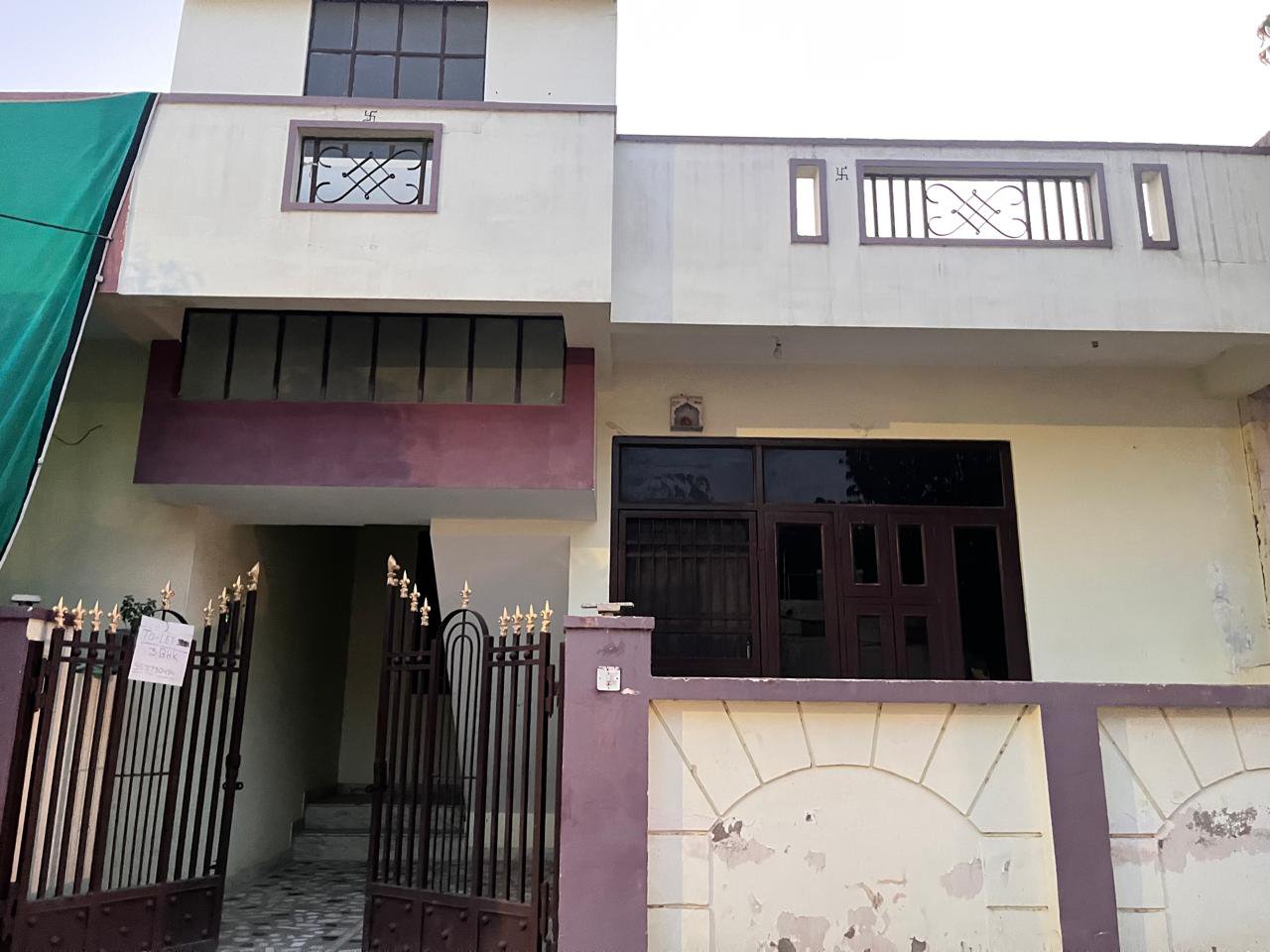 3BHK Semi furnished house for rent
